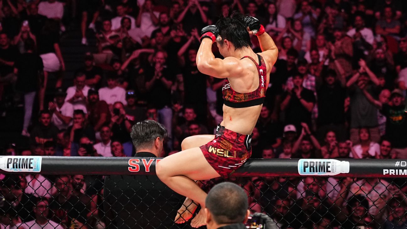 滕哈格强硬治军引发曼联内部忧虑 球队氛围面临考验